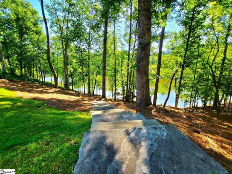 366 Hideaway Cove Drive Seneca SC 29672