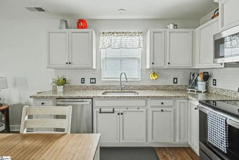 2231 Hemming Way Boiling Springs SC 29316