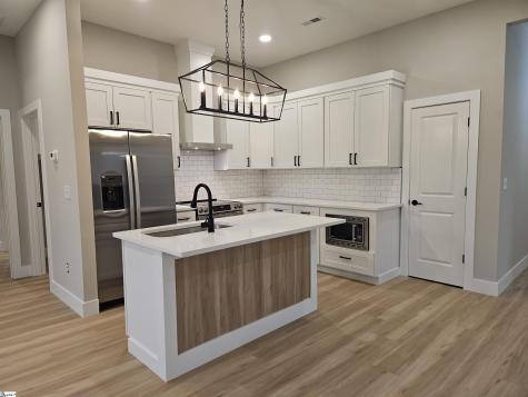 528 Dillon Street Chesnee SC 29323