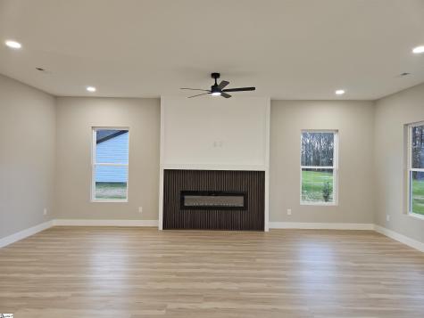 528 Dillon Street Chesnee SC 29323