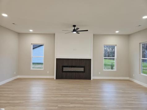 528 Dillon Street Chesnee SC 29323