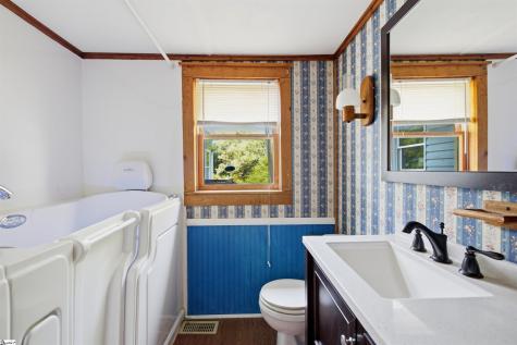 3497 Poplar Springs Road Ware Shoals SC 29692