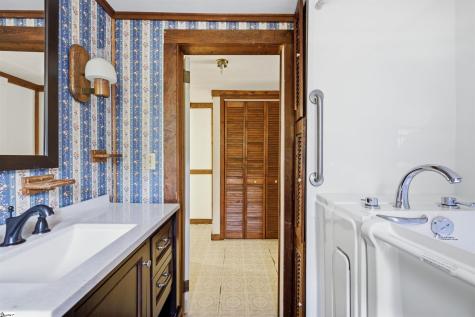 3497 Poplar Springs Road Ware Shoals SC 29692