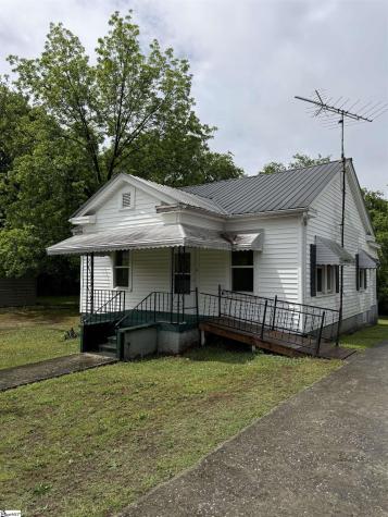 550 Leaman Avenue Whitmire SC 29178