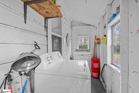 550 Leaman Avenue Whitmire SC 29178