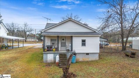 550 Leaman Avenue Whitmire SC 29178