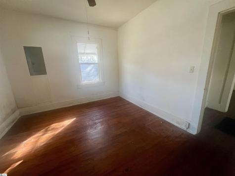 550 Leaman Avenue Whitmire SC 29178