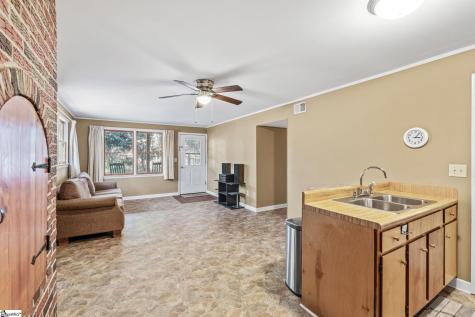 348 Peninsula Drive Anderson SC 29626