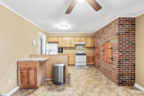 348 Peninsula Drive Anderson SC 29626