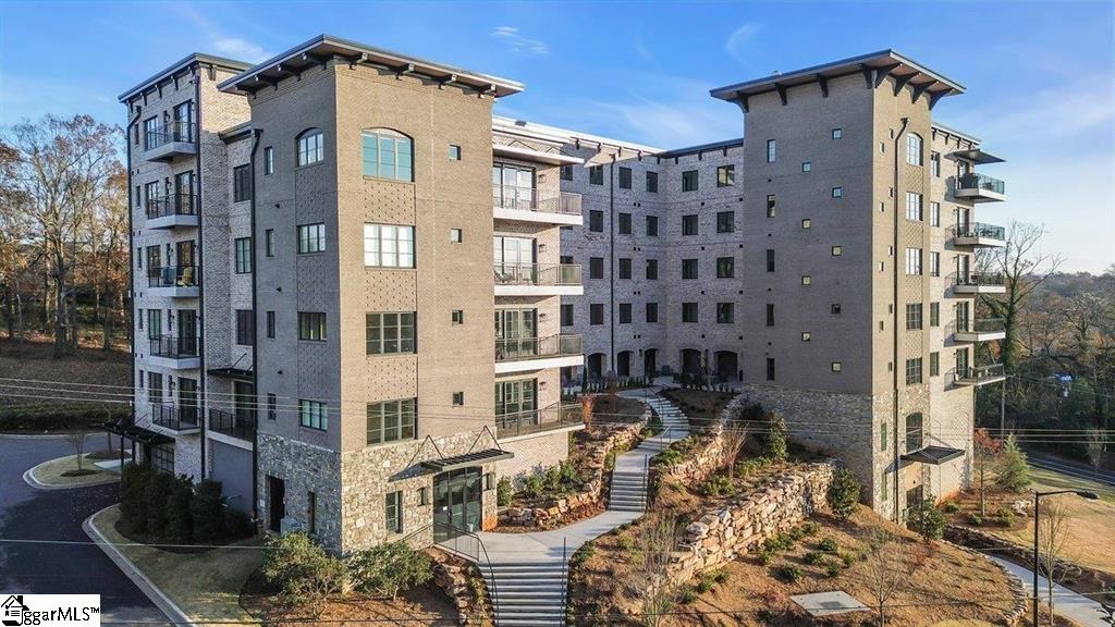 95 Drive David C. Francis Street Greenville SC 29601