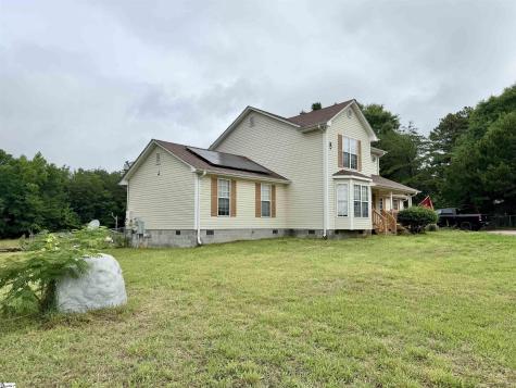 588 Douglas Road Gray Court SC 29645