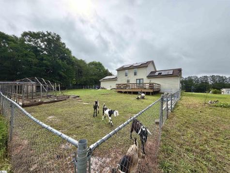 588 Douglas Road Gray Court SC 29645