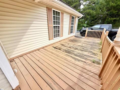 588 Douglas Road Gray Court SC 29645