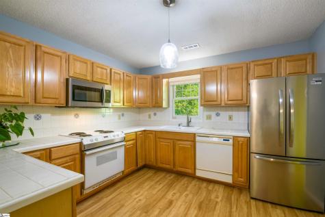 200 Leila Street Seneca SC 29678