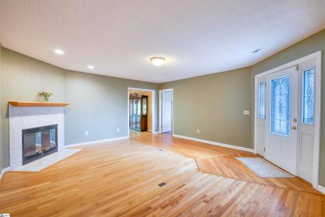 200 Leila Street Seneca SC 29678