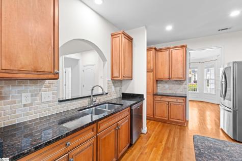 6 Aldgate Way Greer SC 29650