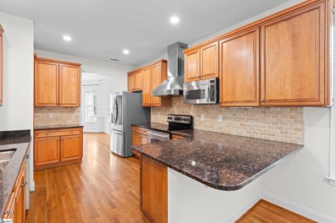 6 Aldgate Way Greer SC 29650