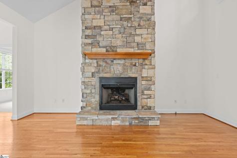6 Aldgate Way Greer SC 29650