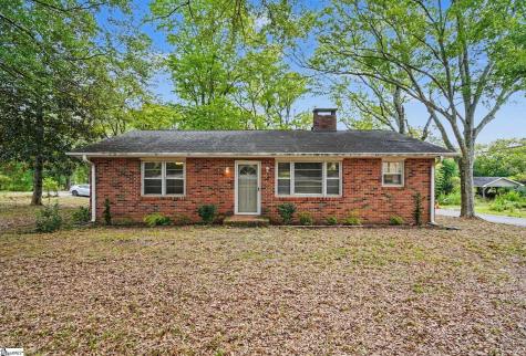 2 Ayersdale Drive Taylors SC 29687