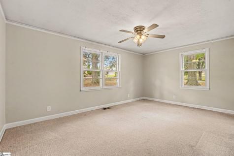 2 Ayersdale Drive Taylors SC 29687