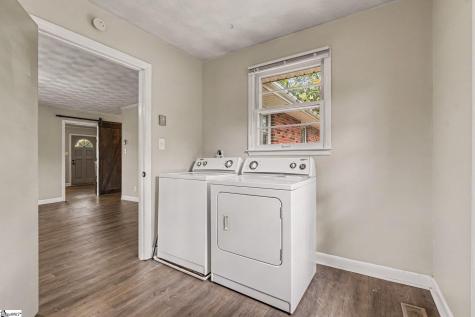 2 Ayersdale Drive Taylors SC 29687