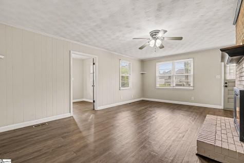 2 Ayersdale Drive Taylors SC 29687