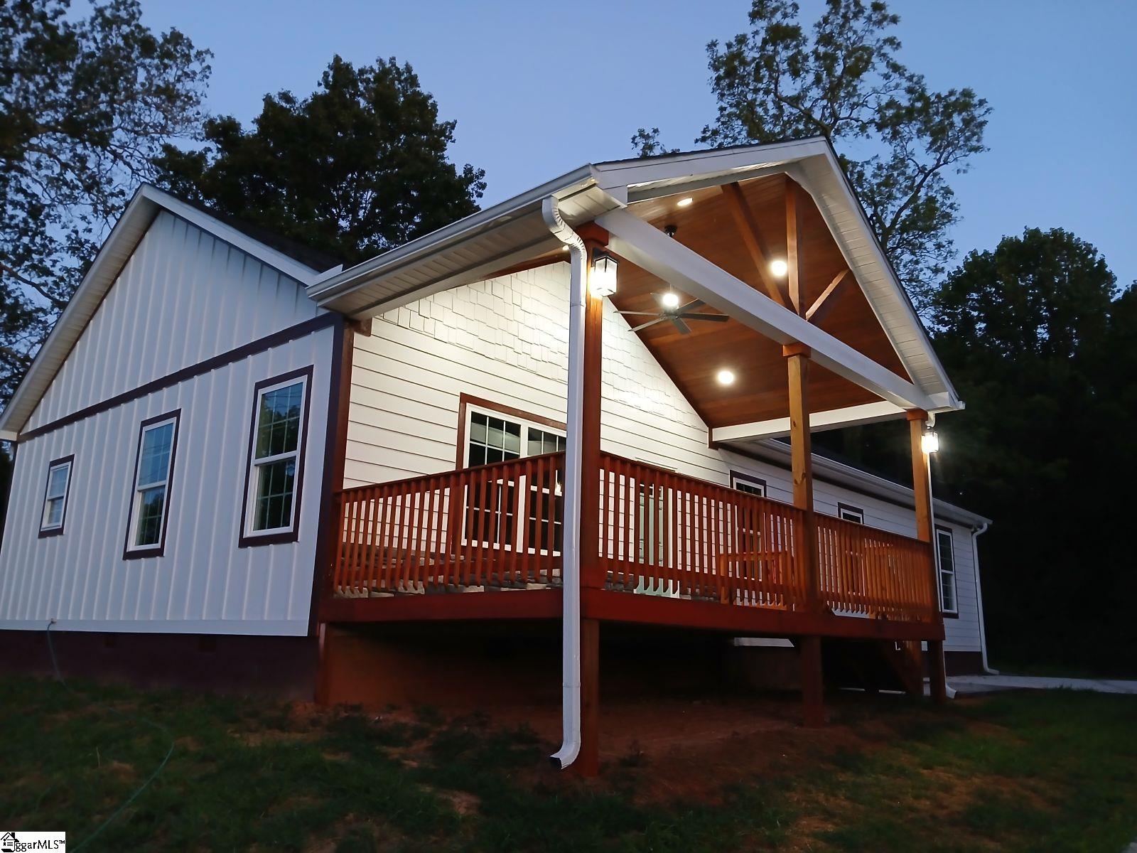 816 E Carolina Avenue Clinton SC 29325