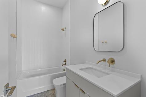 37 Baywood Avenue Greenville SC 29601