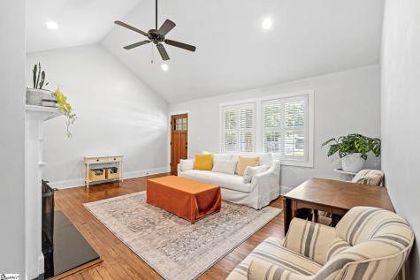 15 Phillips Lane Greenville SC 29605