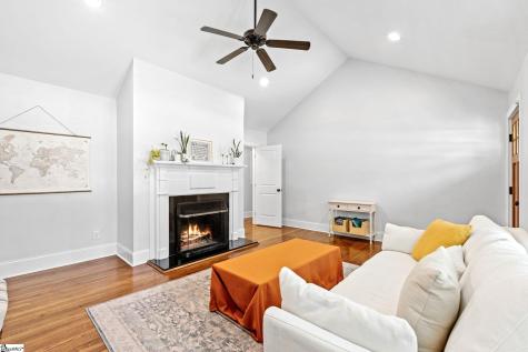15 Phillips Lane Greenville SC 29605