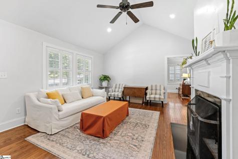 15 Phillips Lane Greenville SC 29605
