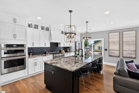 14 Perry Avenue Greenville SC 29601
