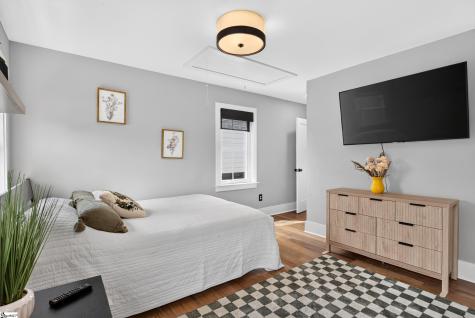 14 Perry Avenue Greenville SC 29601
