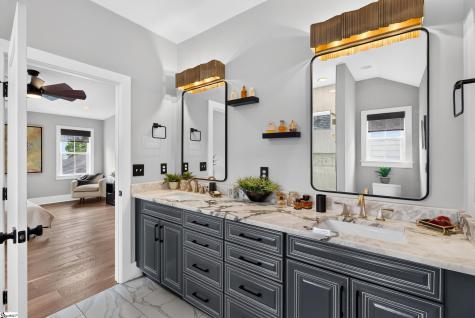 14 Perry Avenue Greenville SC 29601