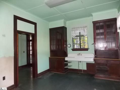 905B E Greenville Street Anderson SC 29621