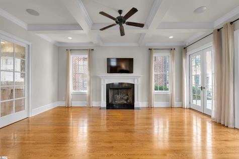 705 E Mcbee Avenue Greenville SC 29601