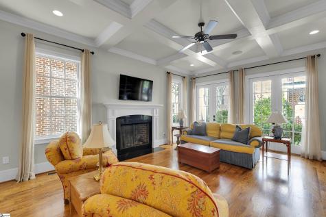 705 E Mcbee Avenue Greenville SC 29601