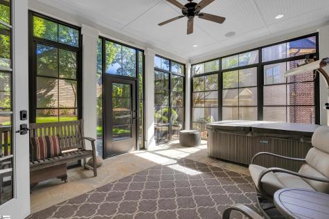 705 E Mcbee Avenue Greenville SC 29601
