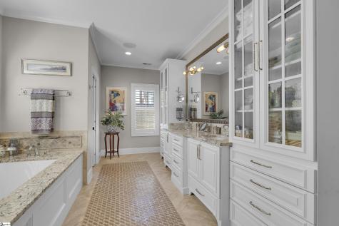 705 E Mcbee Avenue Greenville SC 29601