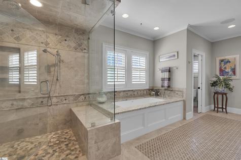 705 E Mcbee Avenue Greenville SC 29601