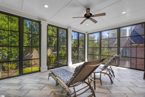 705 E Mcbee Avenue Greenville SC 29601