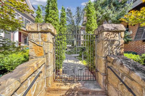 705 E Mcbee Avenue Greenville SC 29601