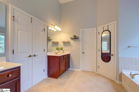 14 Springhead Way Greer SC 29650