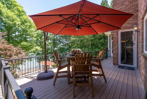215 Horse Head Point Drive Seneca SC 29672