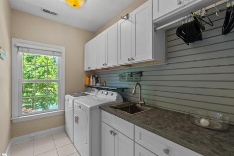 215 Horse Head Point Drive Seneca SC 29672