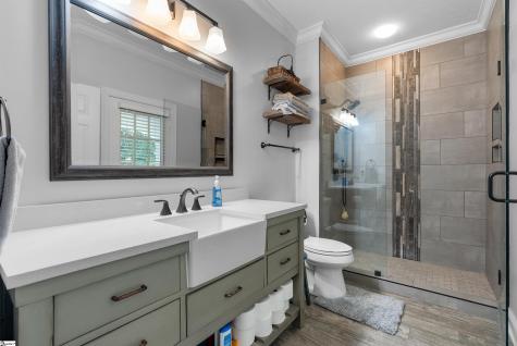 215 Horse Head Point Drive Seneca SC 29672