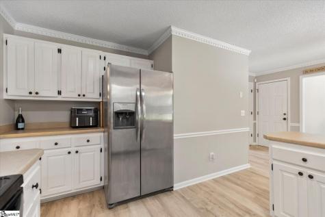 4 Foxworth Court Simpsonville SC 29680