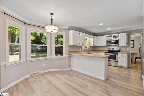 4 Foxworth Court Simpsonville SC 29680