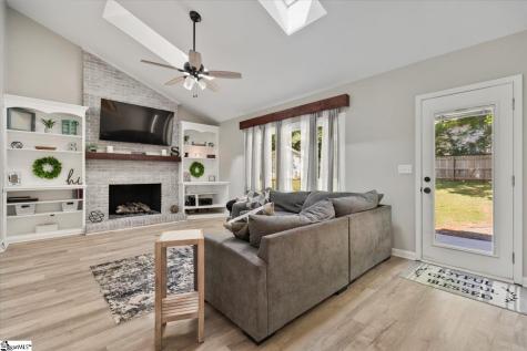 4 Foxworth Court Simpsonville SC 29680