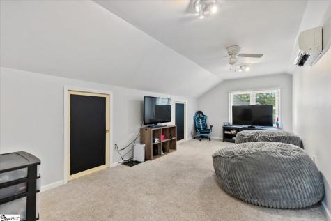 4 Foxworth Court Simpsonville SC 29680